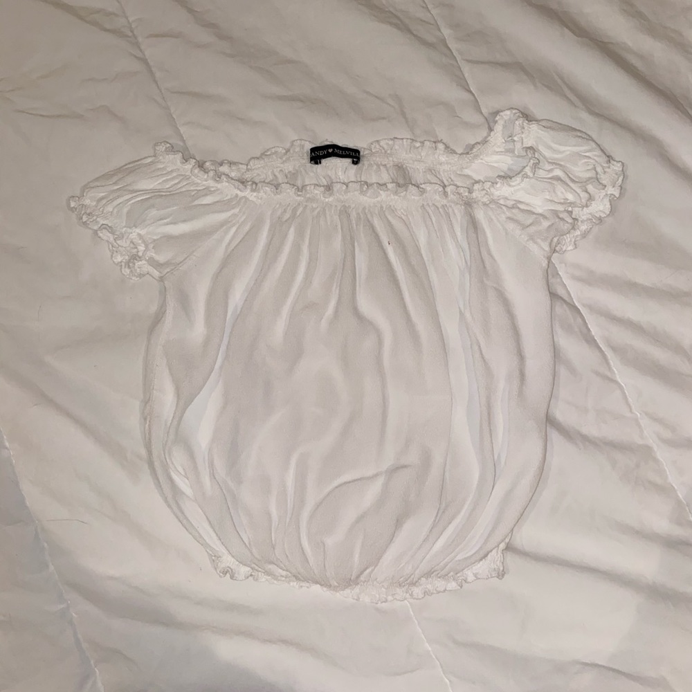 cropped of the shoulder top